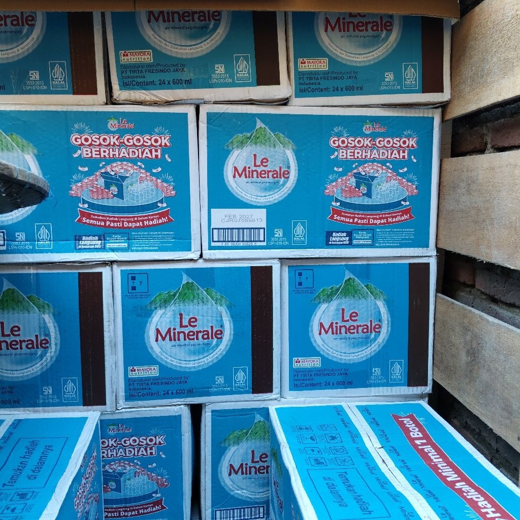 

Le mineral botol 600 ml 1 karton isi 24 pcs