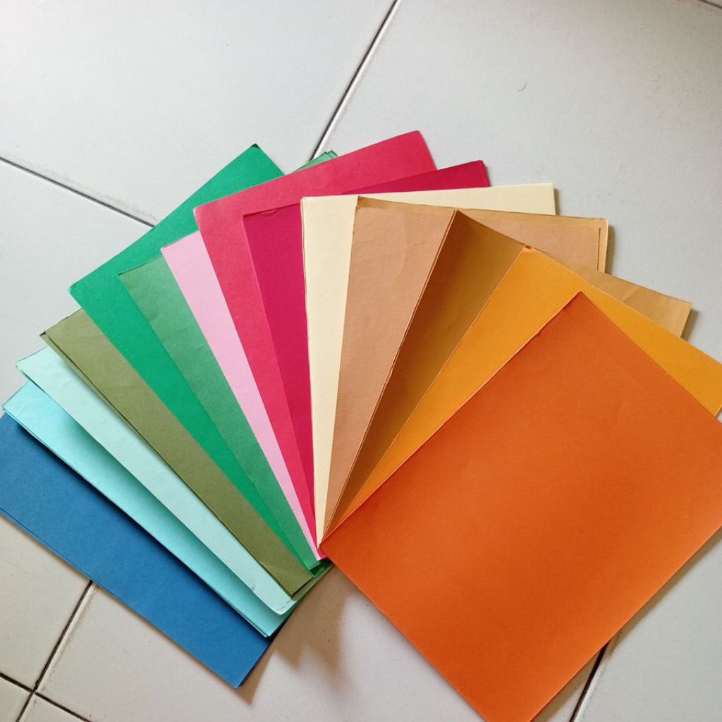 

KERTAS CAMPUR MANILA (BC),CONCORDE,DLL (1KG) SEUKURAN A4 DAN FOLIO