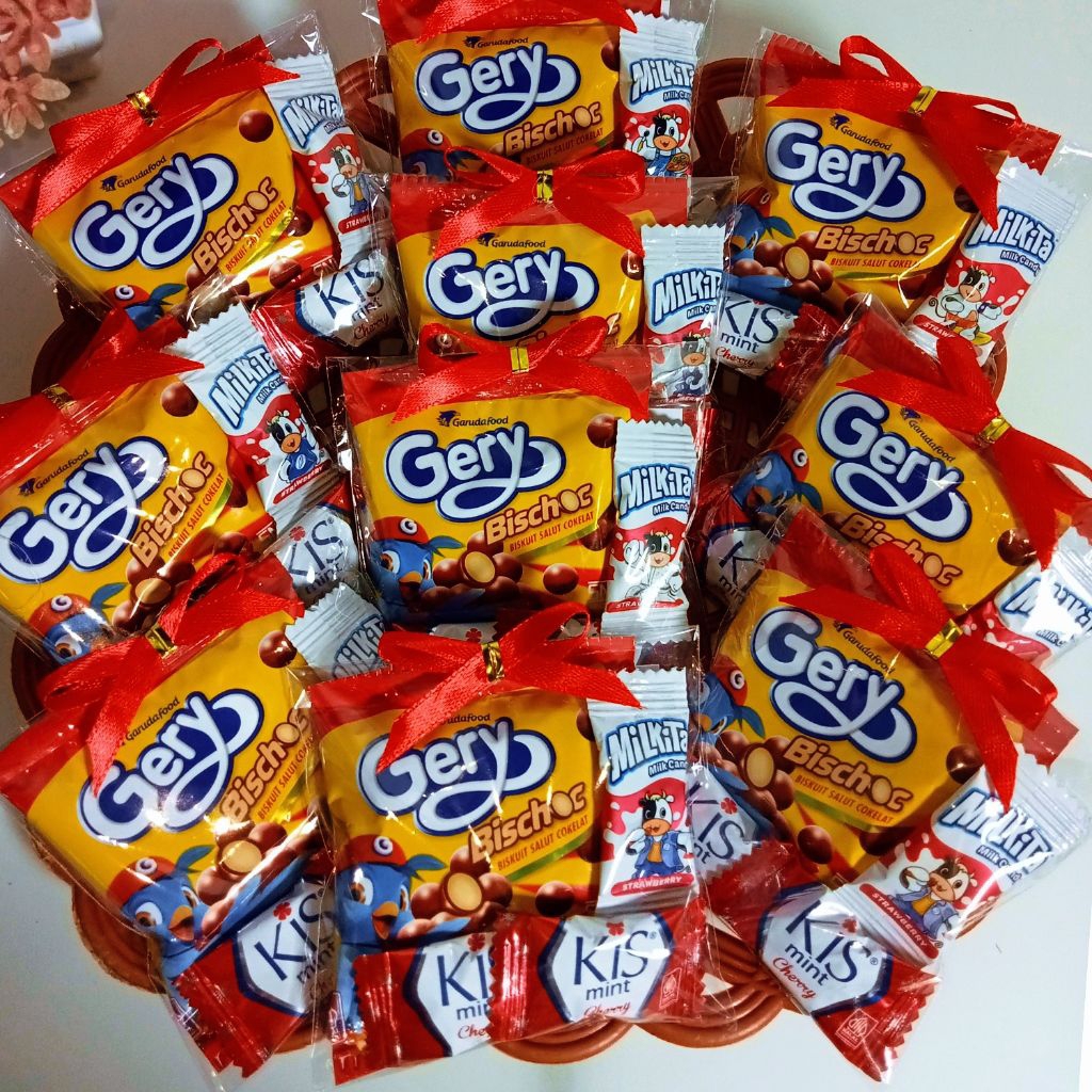 

Mini Gift Snack Ulang Tahun Tema Merah | Hampers Ulang Tahun | Freebies | Isian goodie bags