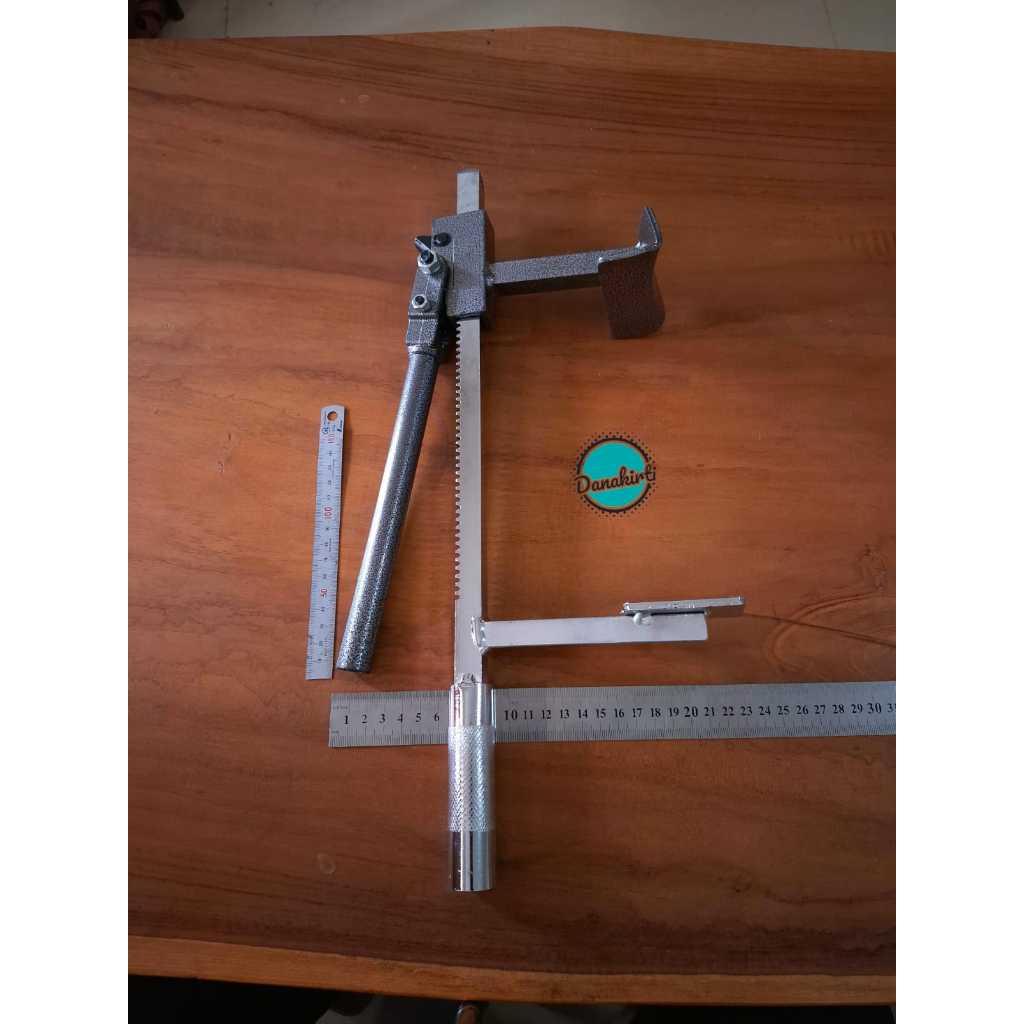 Alat Press Ban Motor Manual