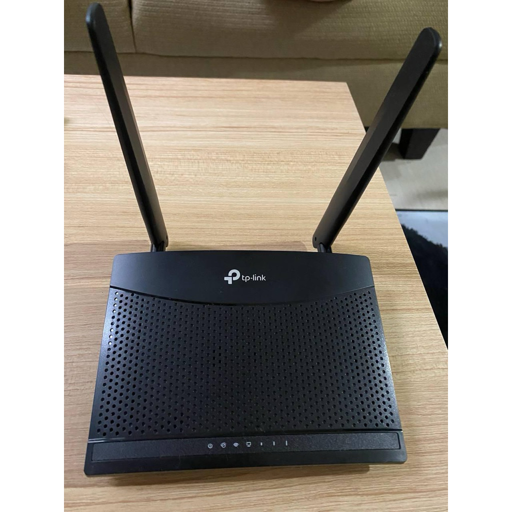 preloved ROUTER TP-LINK MR100 (second like new)
