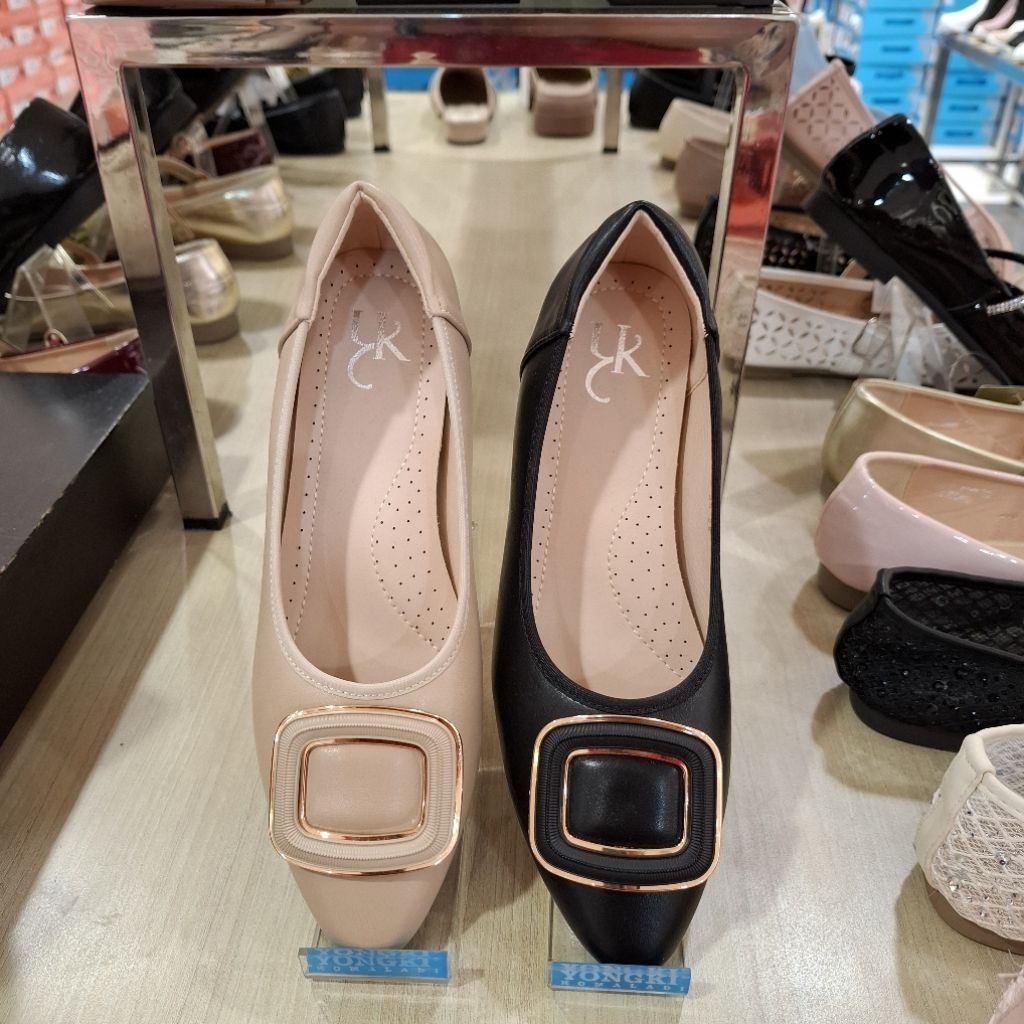 Sepatu Wanita Yongki Komaladi ORI