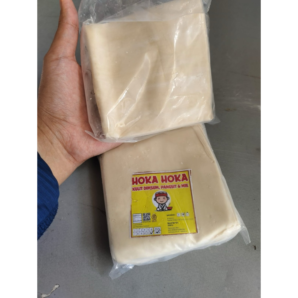 

Hoka hoka Kulit Pangsit isi 30 lembar dengan ukuran 10 cm