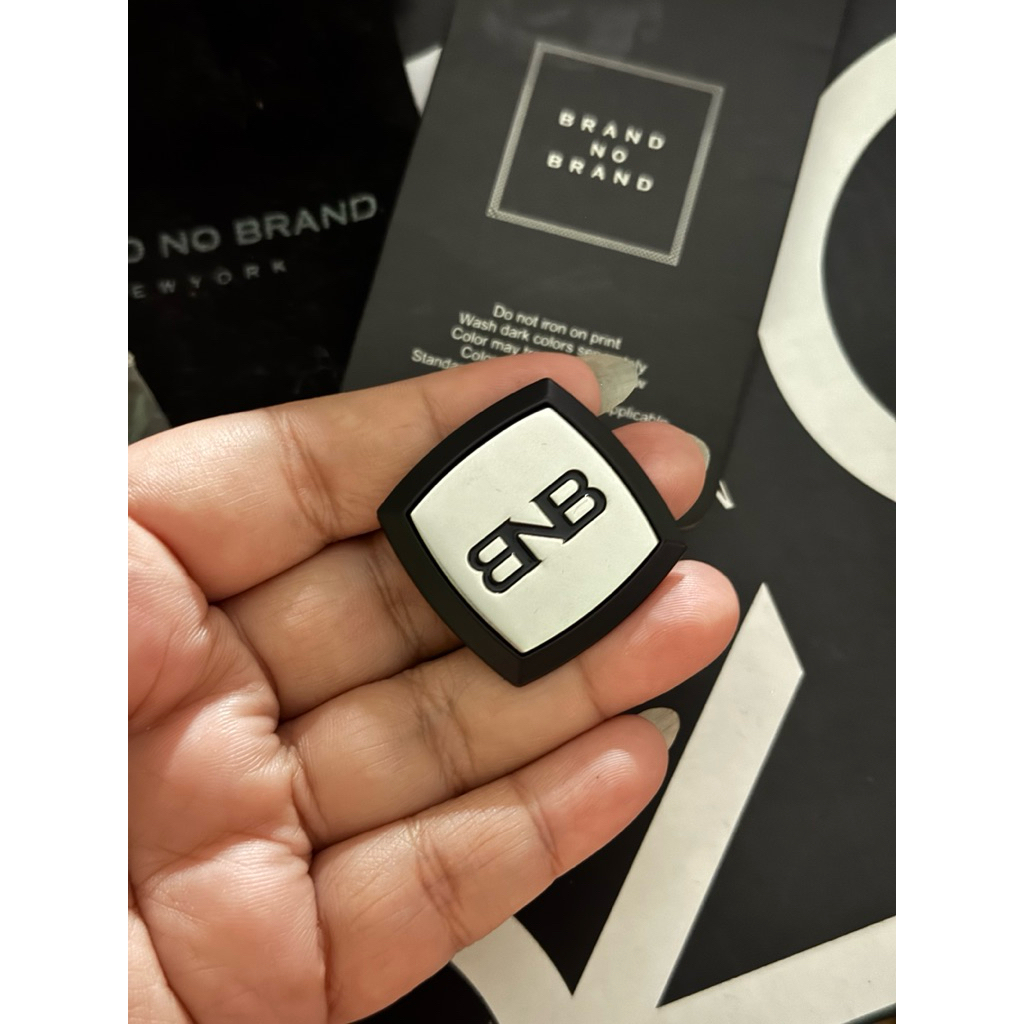 BRAND NO BRAND BNB BROOCH DODGEE BROS BLACK NEW ORIGINAL BUKAN SECOND PRELOVED BEKAS BAJU JILBAB TAS