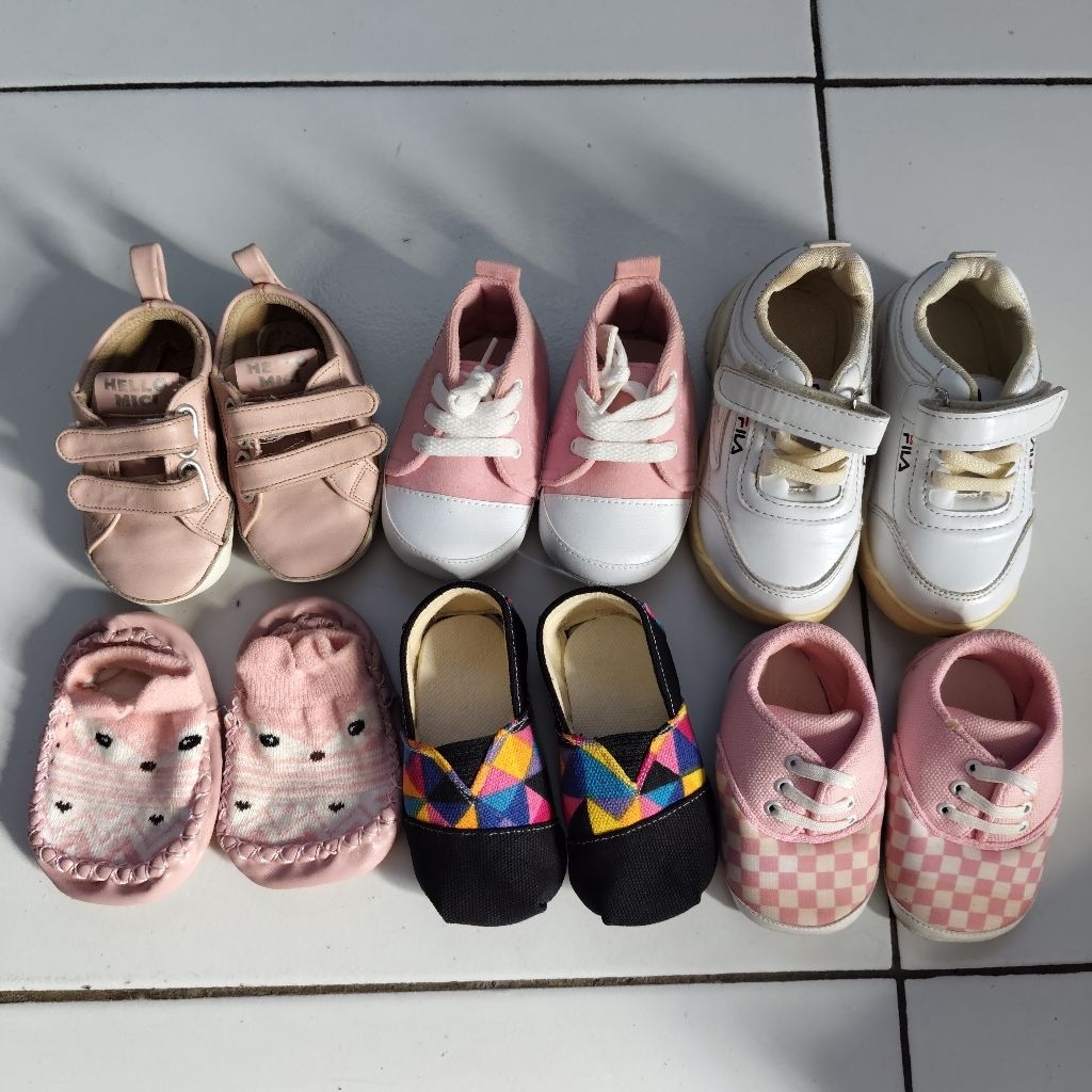 Sepatu Bayi Perempuan Preloved