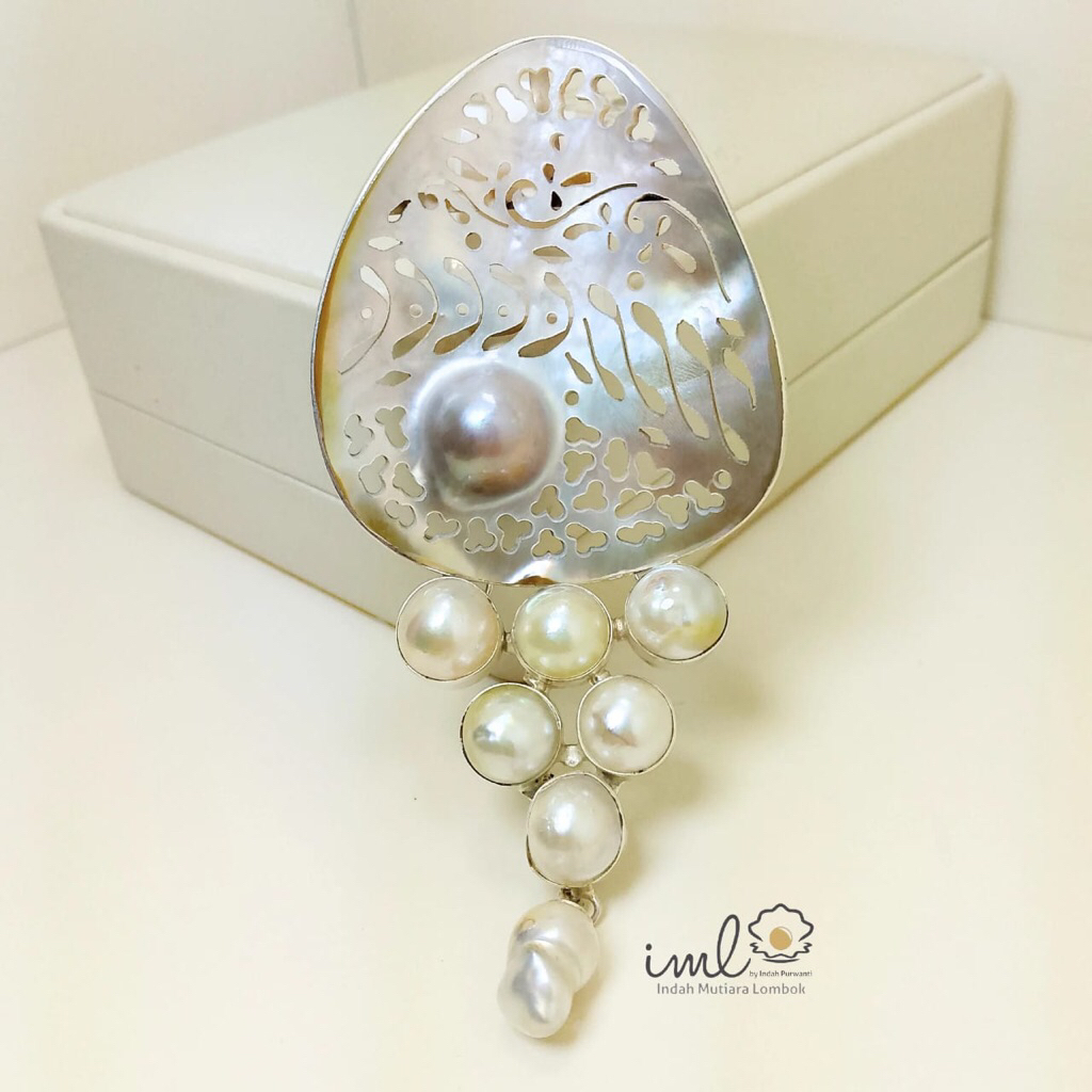 Bros Liontin handmade kulit kerang mabe rangka silver 925 mutiara air laut semi baroque mutiara lomb