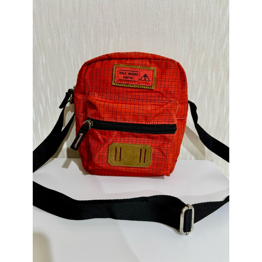 (ORI 100%) [PreLoved] FILA Sling Bag