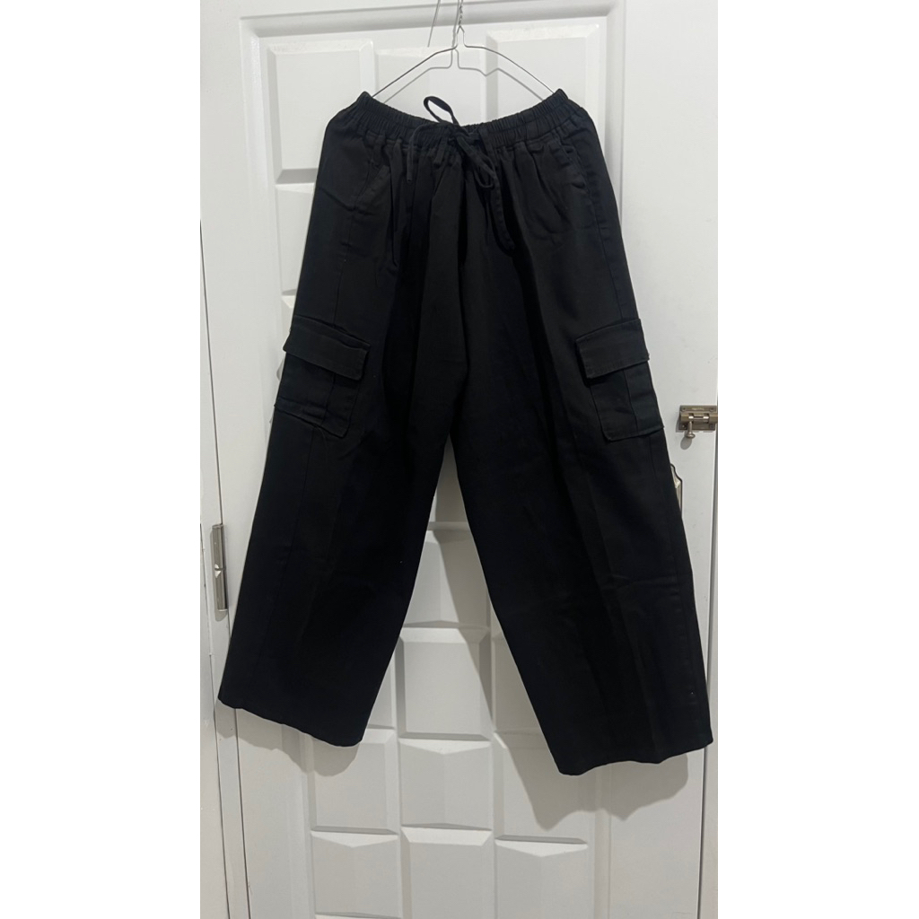 celana cargo hitam jumbo preloved second