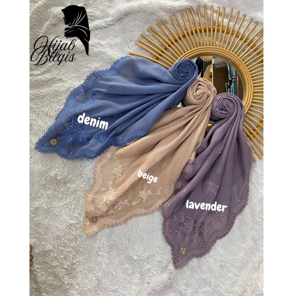Hijab Bilqis_ HIJAB SEGI 4  BORDIR  MOTIF BUNGA  PREMIUM / KERUDUNG SEGI 4 BORDIR PAYET