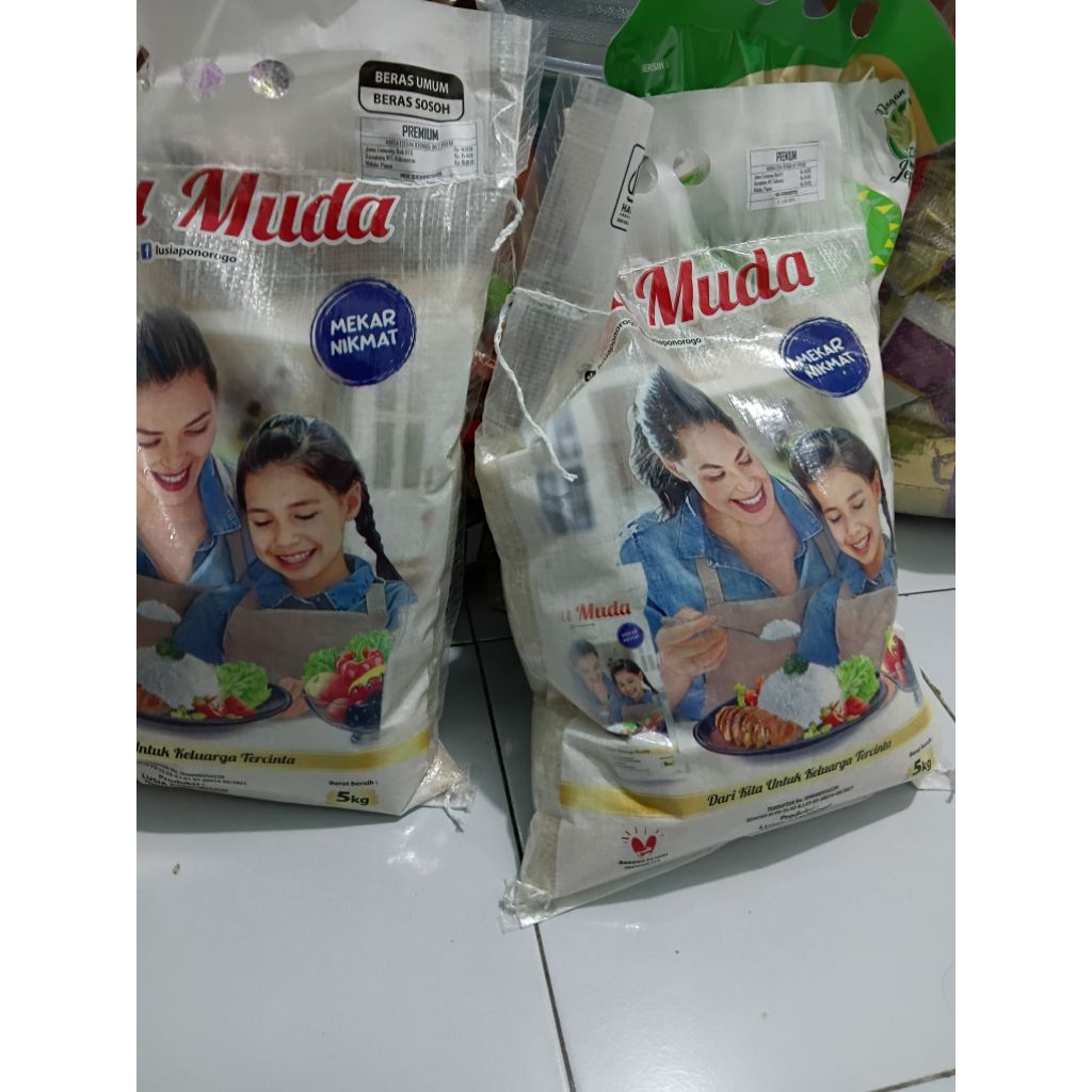 

Beras mama muda bagus putuh punel 5kg