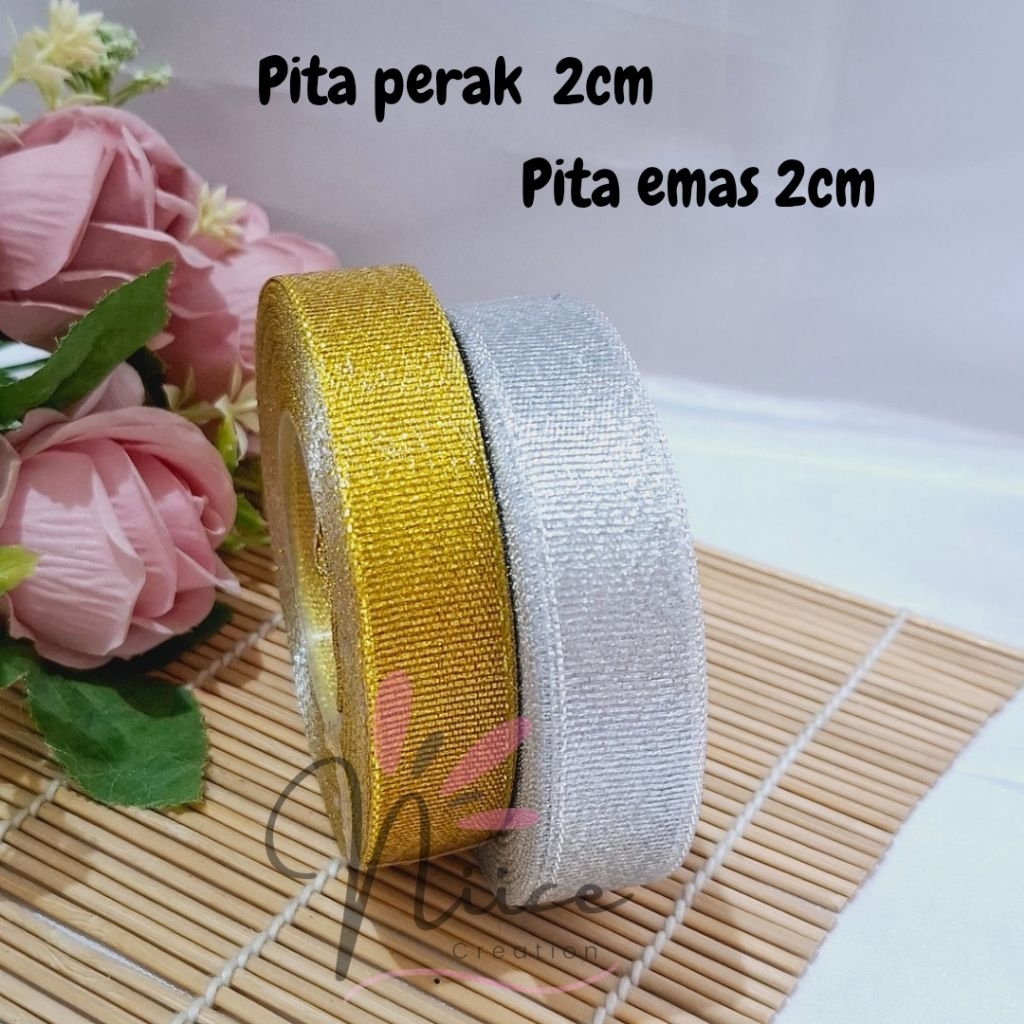 

pita emas 2cm(1Roll) | pita perak 2cm |pita gliter emas perak