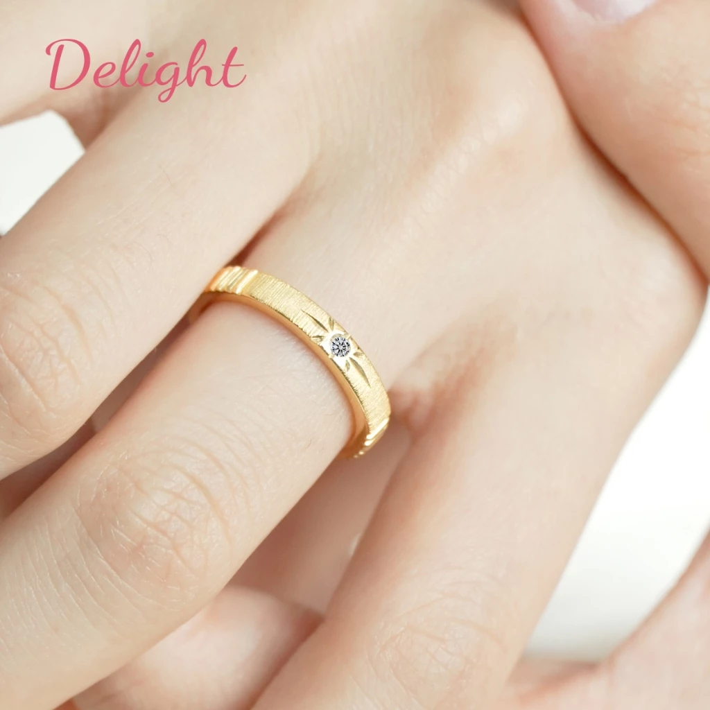 Delight Cincin Emas pasangan pria dan Wanita Lapis emas 22k Cincin Berlian