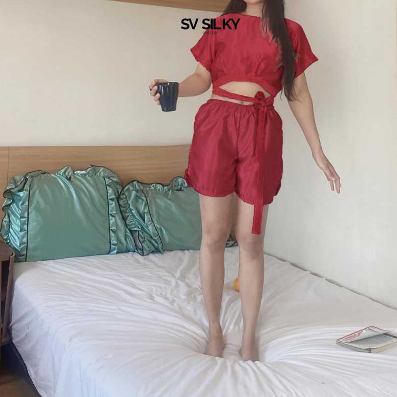 Drakor Set Piyama Wanita SV Silky Premium Satin Look Korea Viral Piyama Satin Wanita Elegan Ala Kore