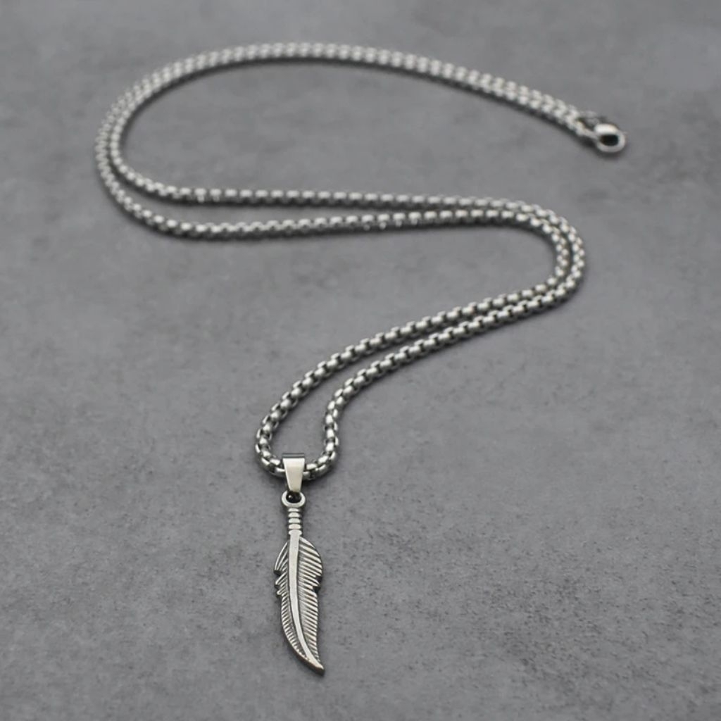 Kalung Titanium Pria Wanita Liontin Sayap Anti Karat Tidak Mudah Luntur