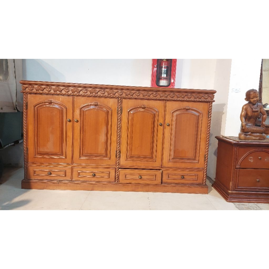 bufet kayu jati ukuran 190x65x100 bekas
