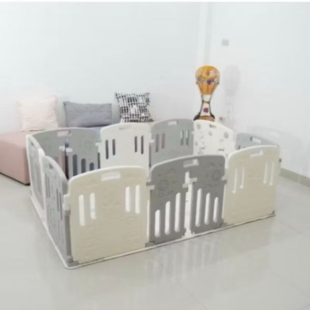 Preloved - Coby Haus Fence Sky