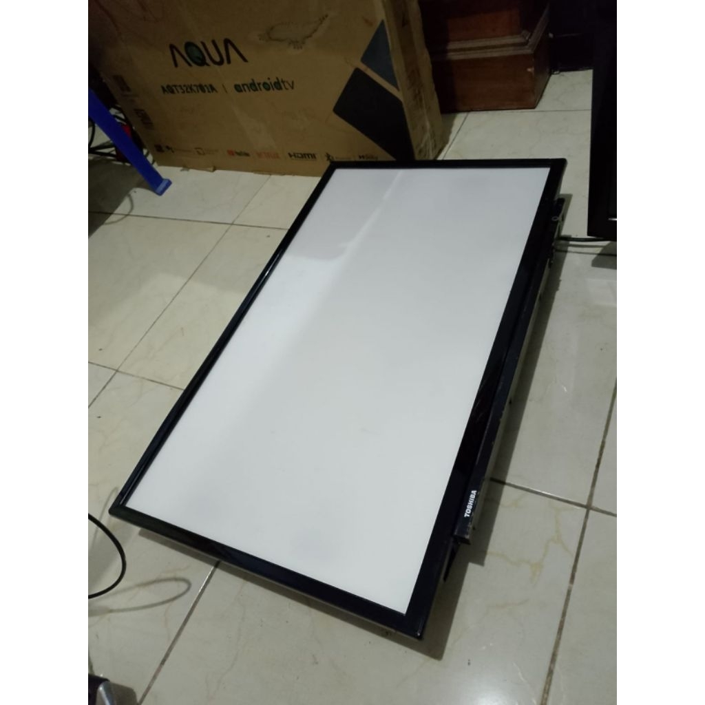 mesin tv panasonic 32 inc minus lcd