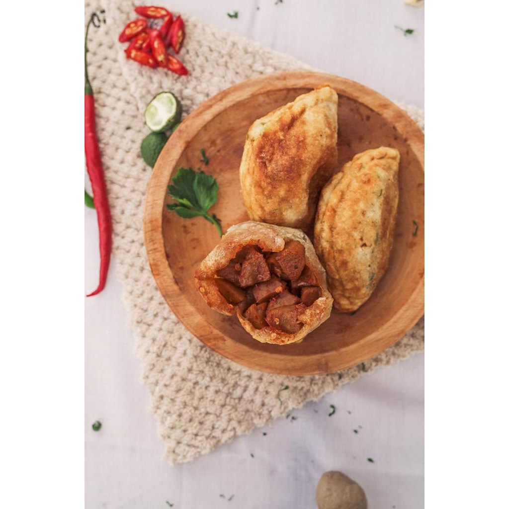 

Cireng isi bakso pedas