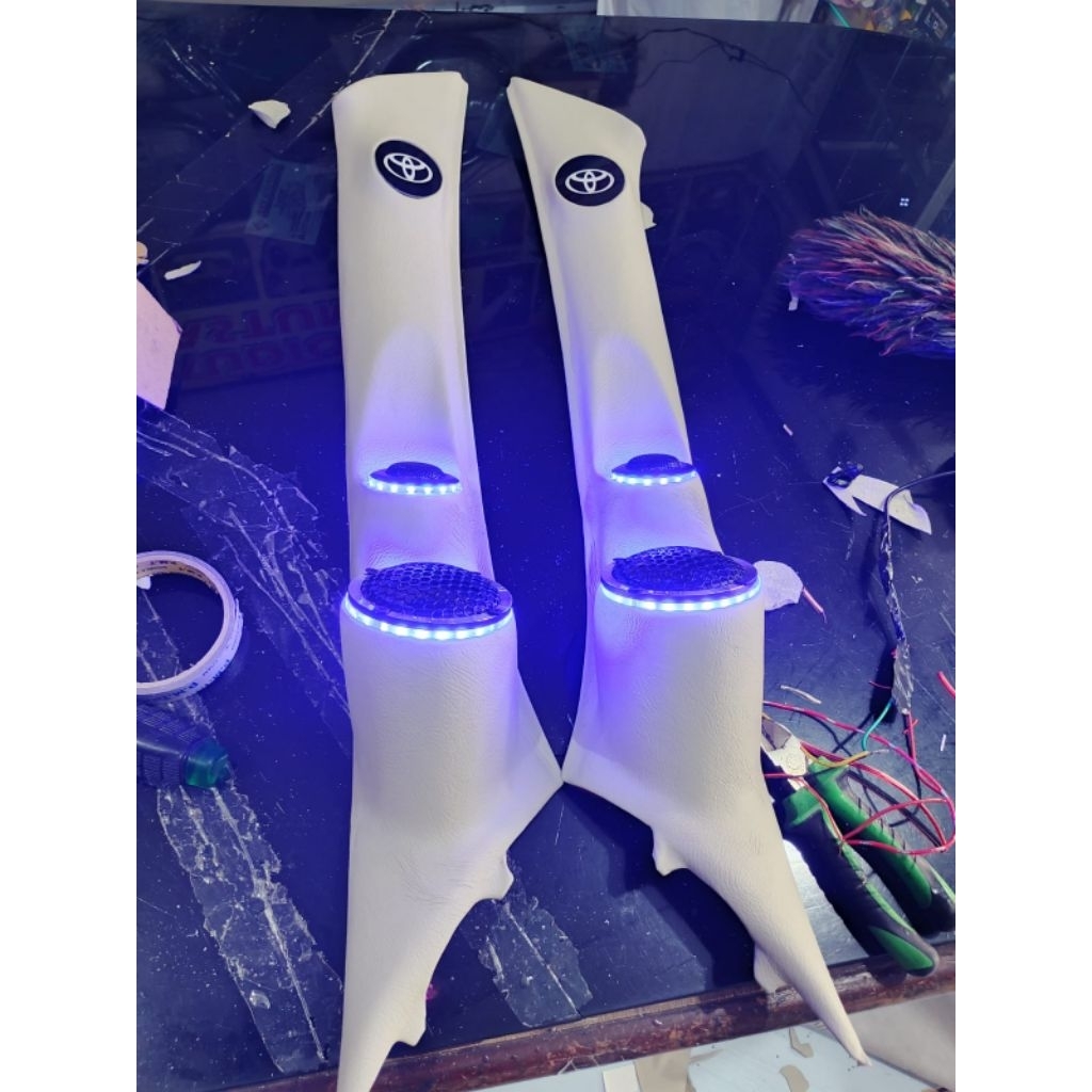 Pilar 3 way Avanza Old warna Cream