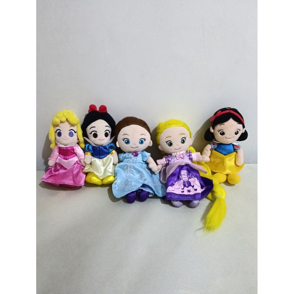 Boneka princess disney preloved