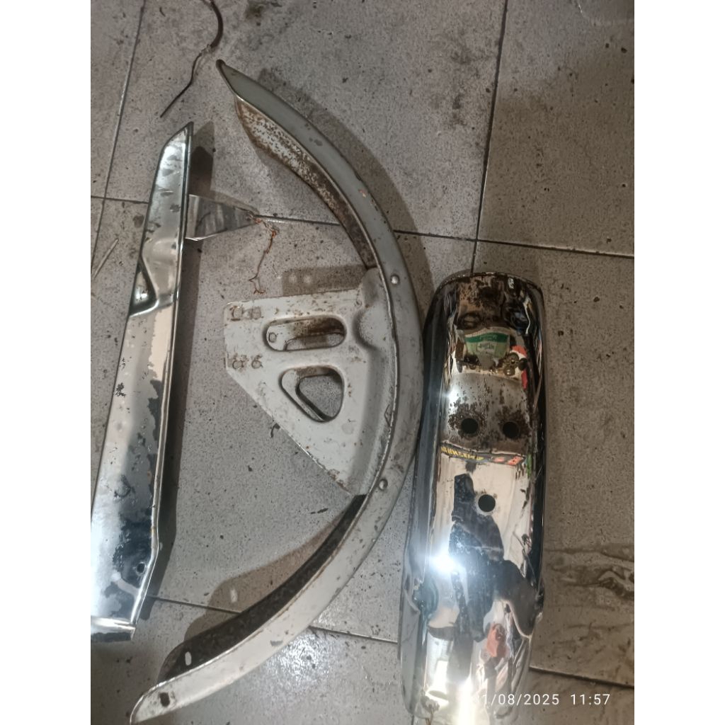 tangki dan spakbor depan belakang tutup rantai original copotan honda win