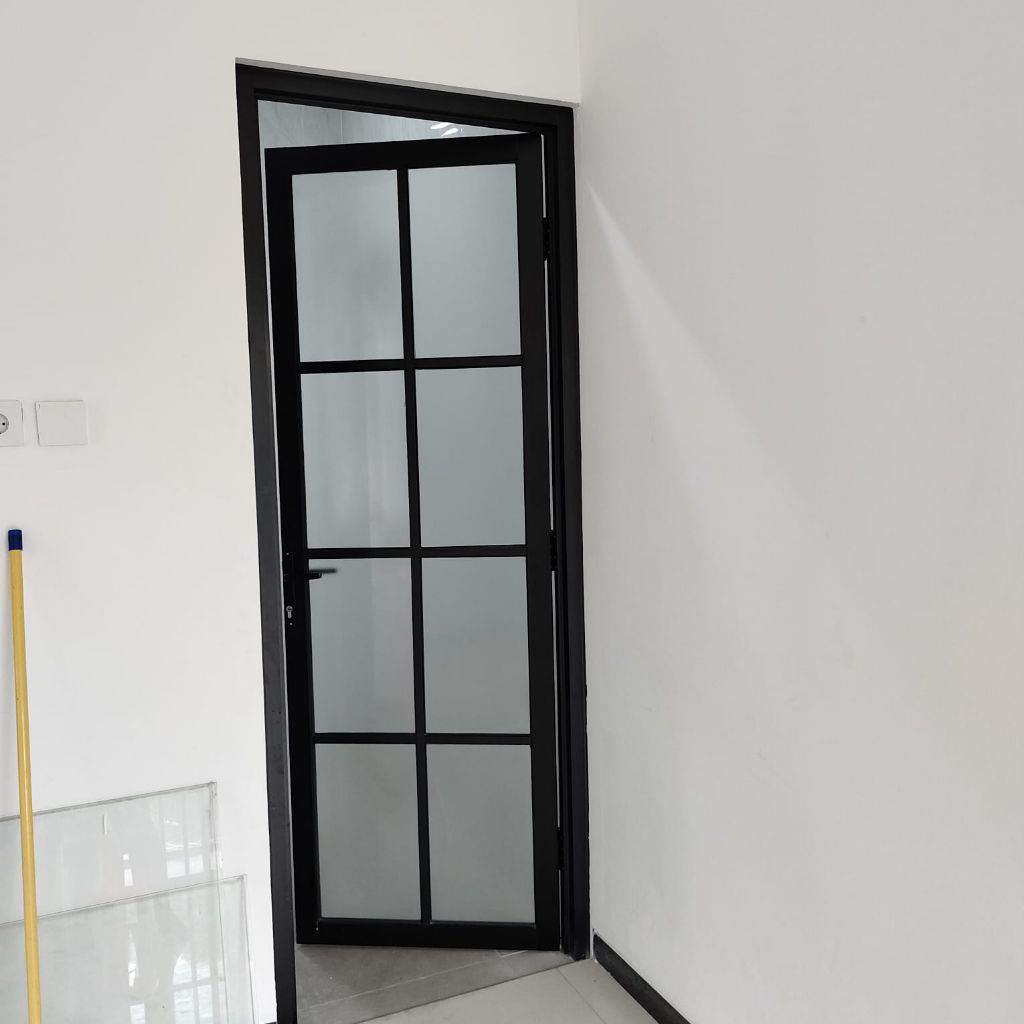 pintu swing aluminium + kaca