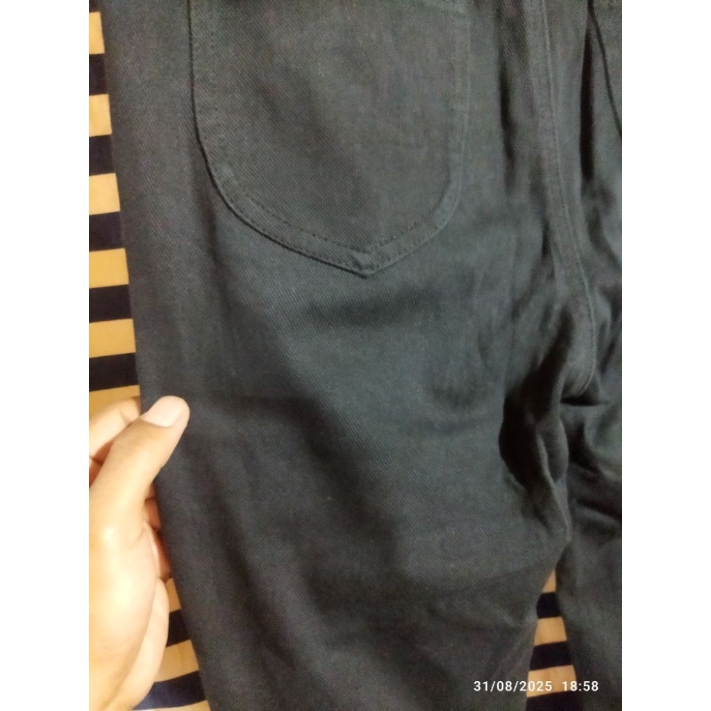 uniqlo legging kids size L
