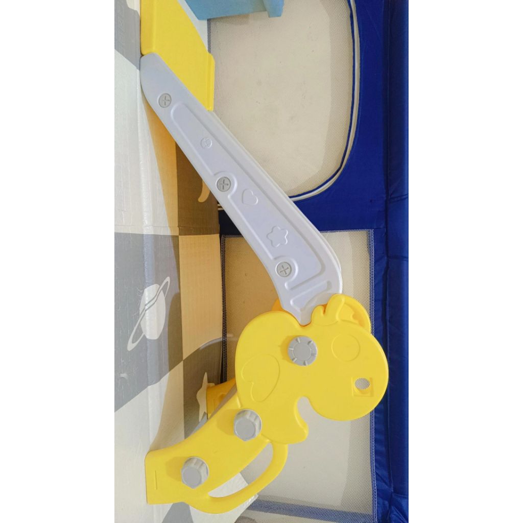 Preloved second Perosotan anak karakter bebek kuning Parklon slide duck yellow