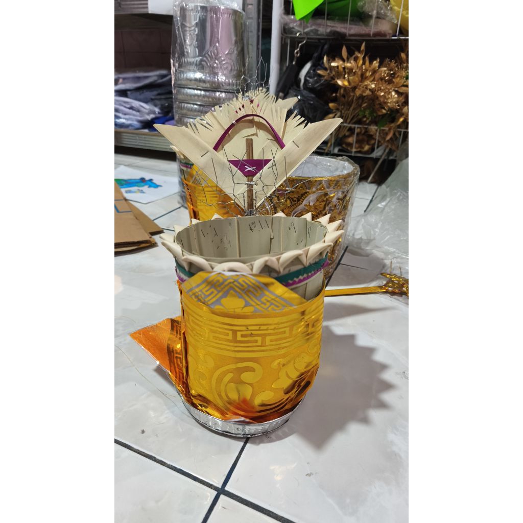 SATU SET DAKSINA LINGGIH