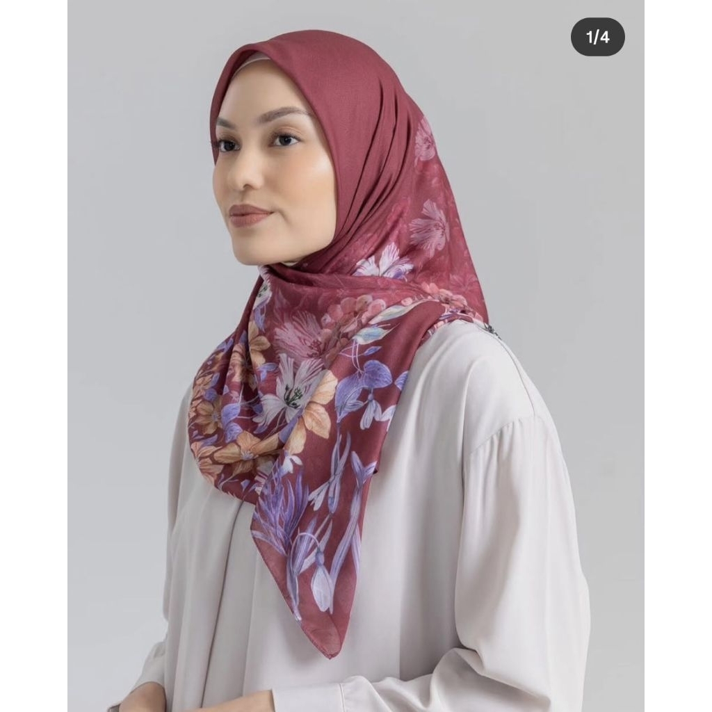 Riamiranda (Preloved Scarf)