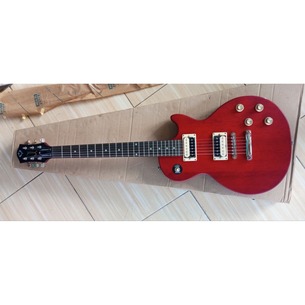 SAMICK LES PAUL LE AVS 24