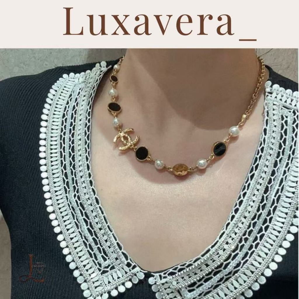 Pre Order Kalung Liontin Koin Vintage Dua Sisi Bisa Dipakai Motif Emas dan Enamel Hitam dengan Ornam