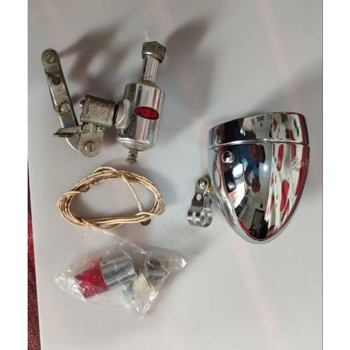 LAMPU SEPEDA ONTHEL LAWAS