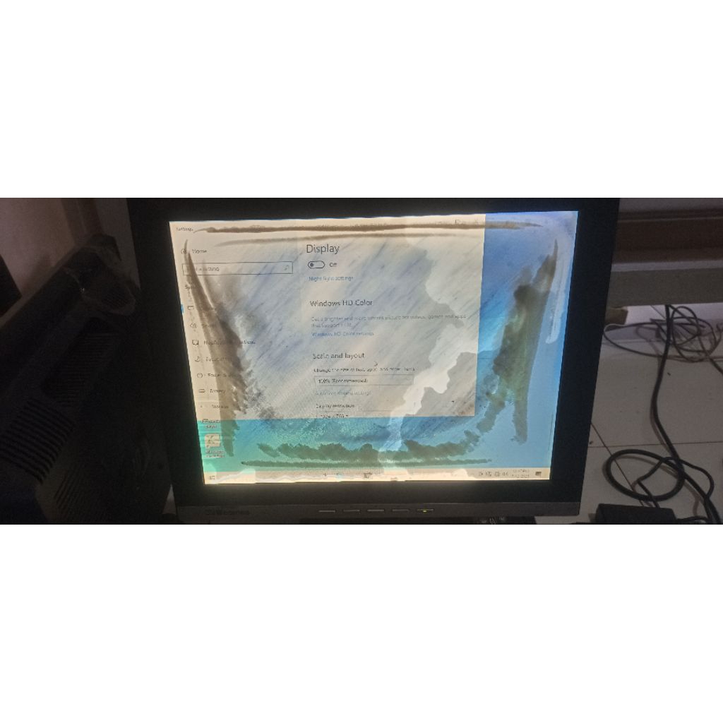 monitor komputer 15 kotak wearmes bonus kabel power