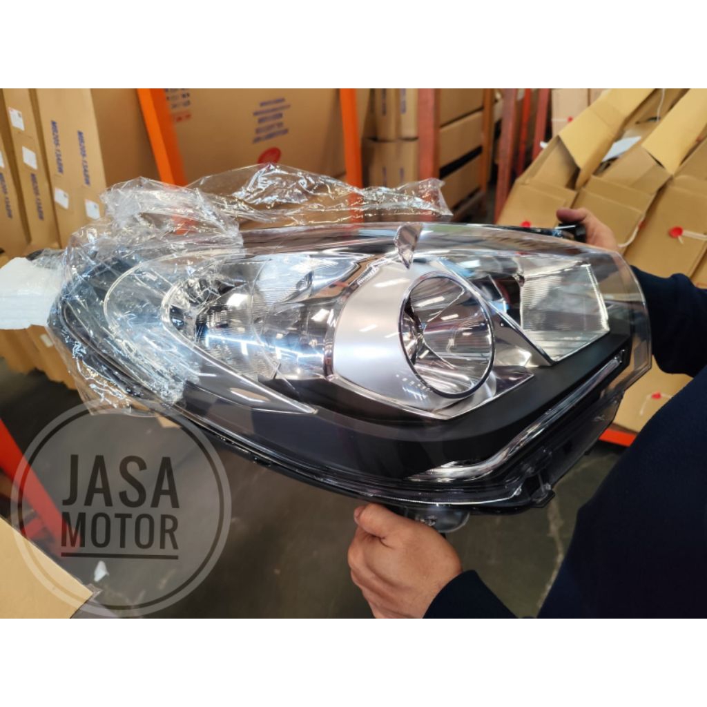 Daihatsu sirion 2015-2016 lampu depan