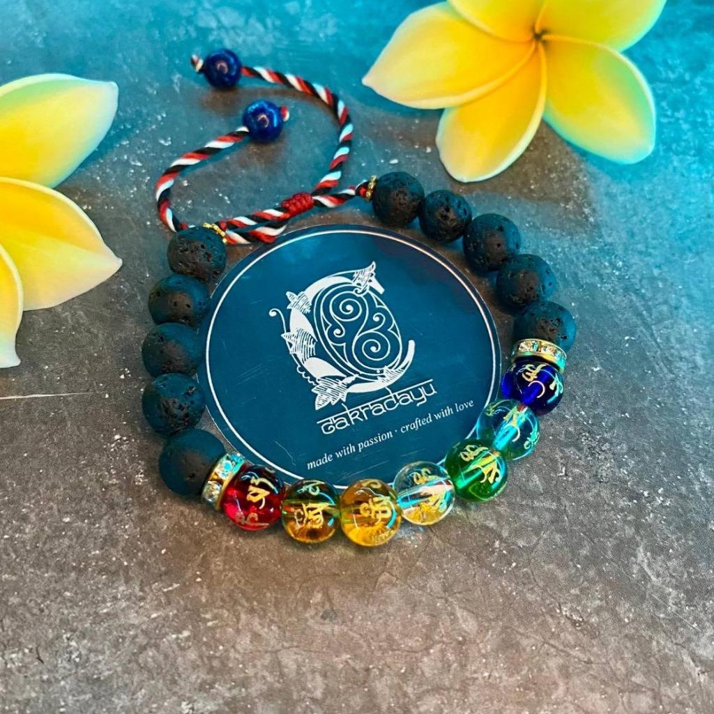 CAKRADAYU Gelang Tridatu 7 Cakra Nirwana dengan Kristal Tibet Mantra dan Batu Lava
