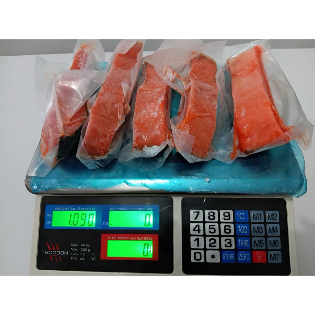 

Salmon Norwegia Vacuum 1kg PO