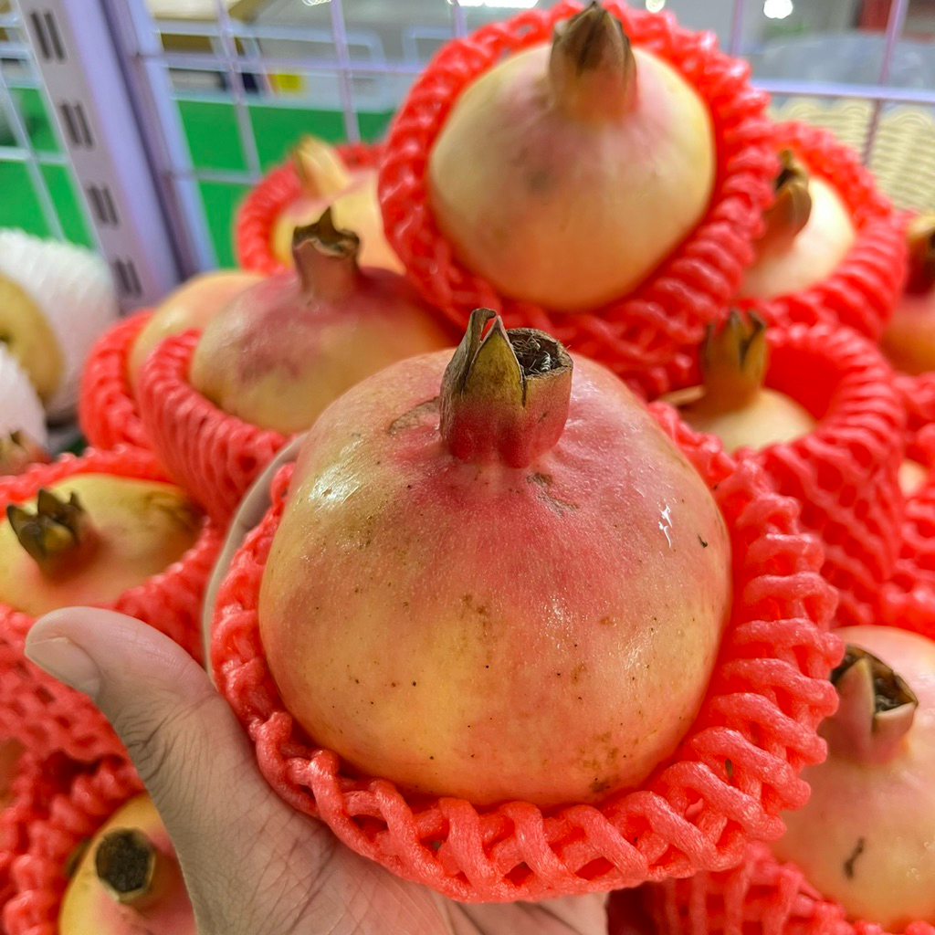 

DELIMA RRC POME MANIS SOFT SEEDS POMEGRANATE BUAH POME CHINA | 1 KG