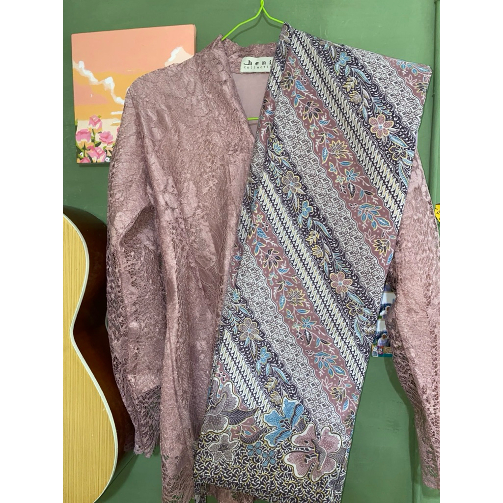 preloved one set kebaya + rok lilit