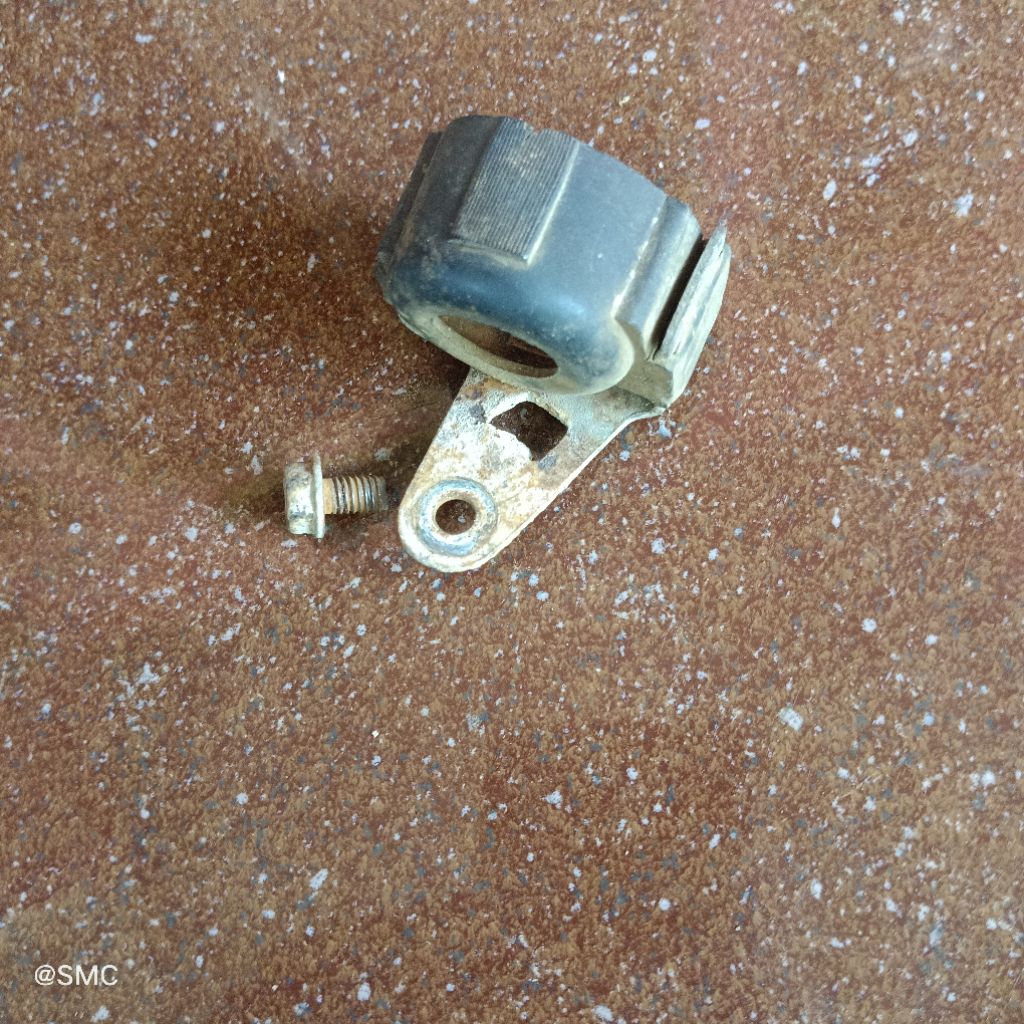 breket tempat bendik stater astrea grand legenda ori