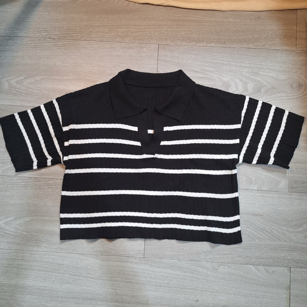 oversized polo crop top