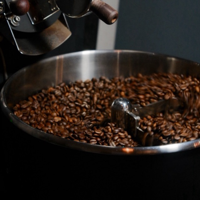 

Blend Espresso Roast Beans robusta arabica 80% : 20% 1kg