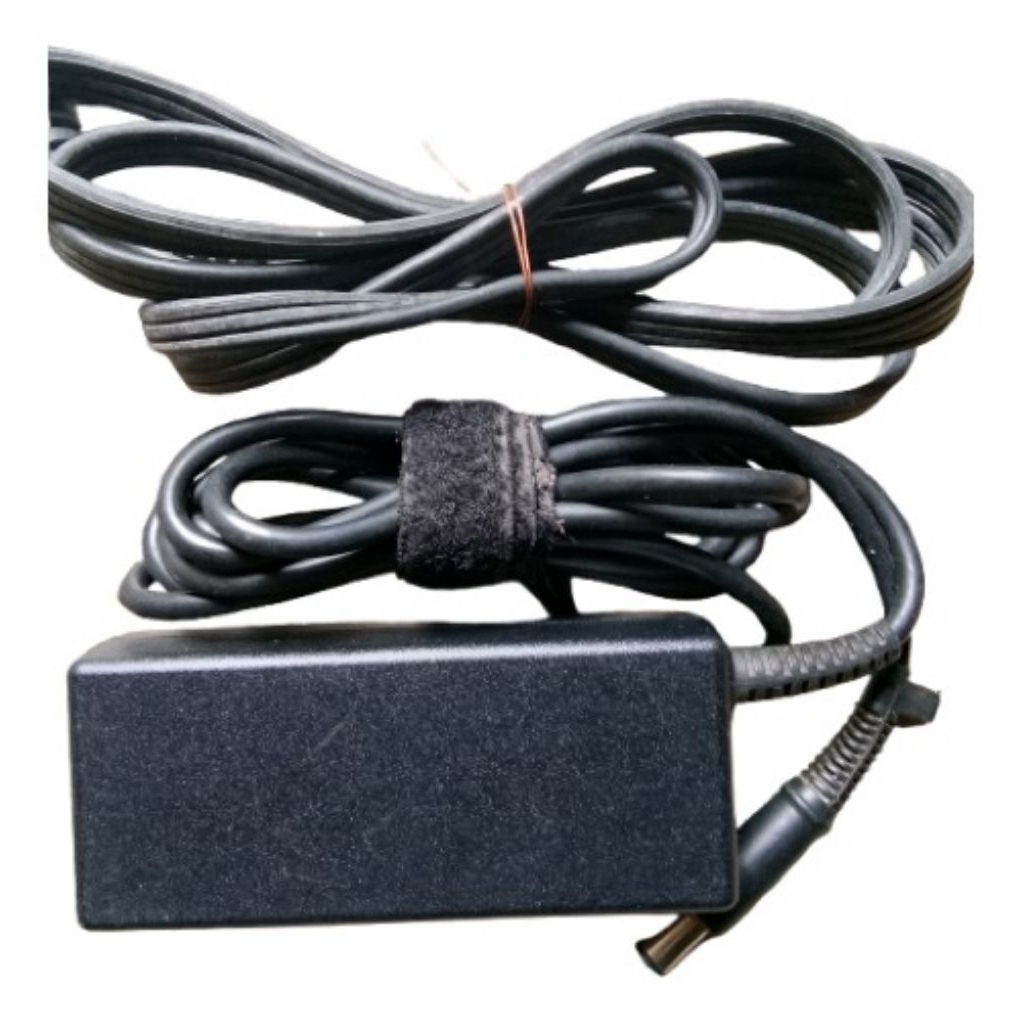 Charger Laptop Hp 1000 bekas bawaan