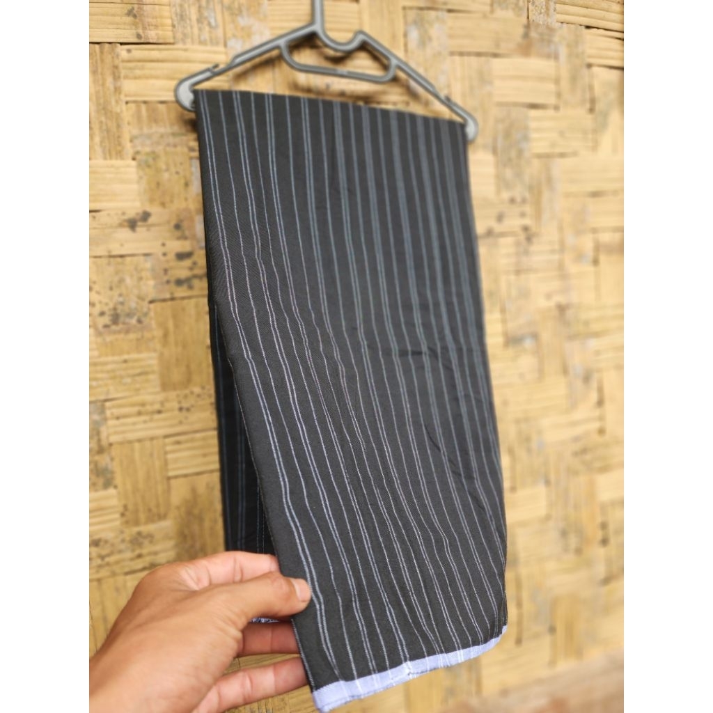 Sarung aros baduy bahan katun tebal tenunan suku baduy