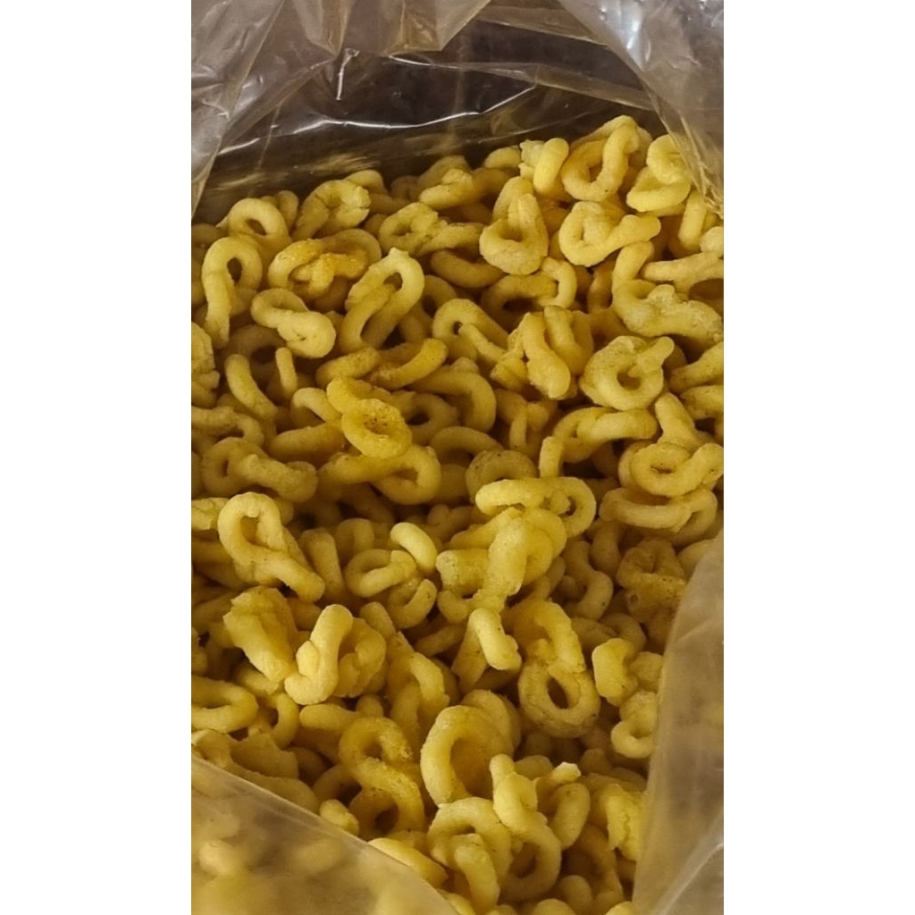 

Makanan Karakkaliang Fresh dari tungku 100% dari ubi kayu