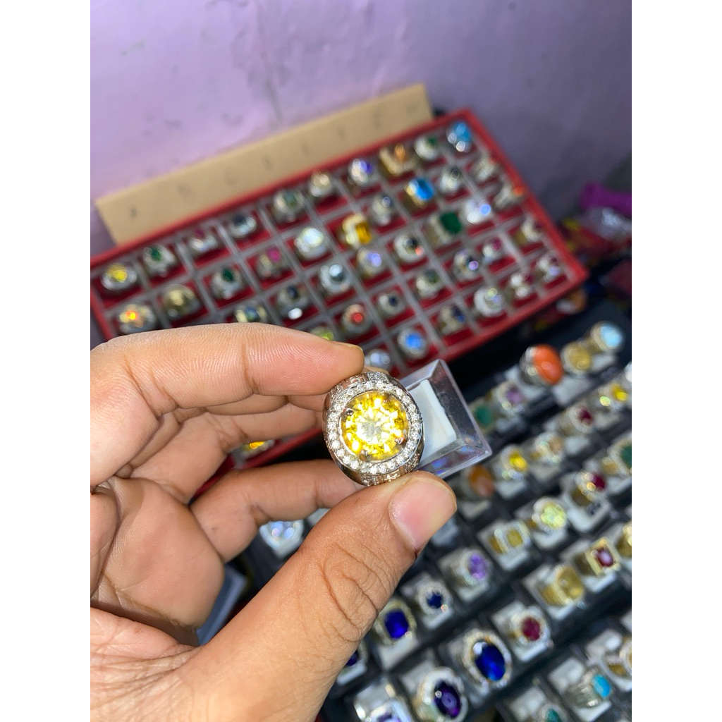 cincin yellow zircon