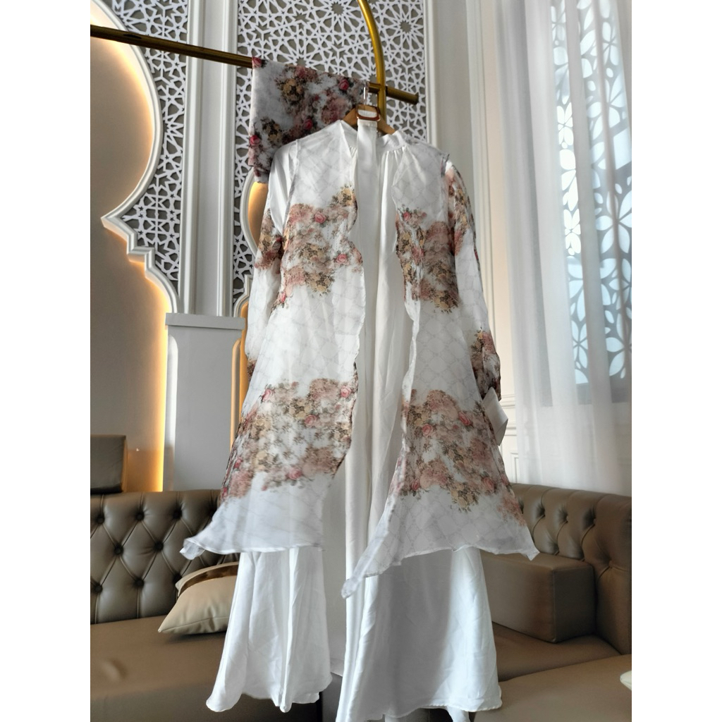 set hijab Abaya outer mix organza by shellasaukia
