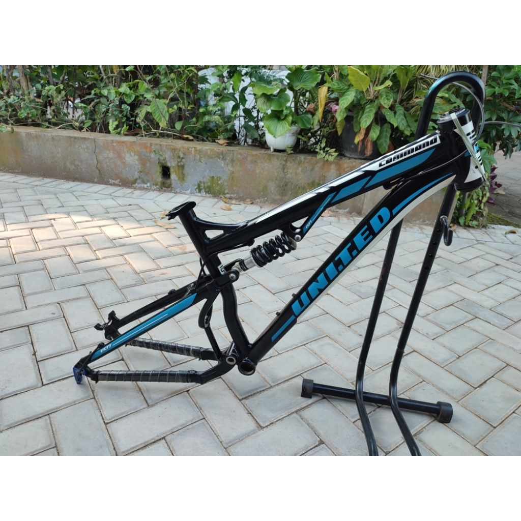 frame alloy 26 fullsus united fx77 kondisi bagus