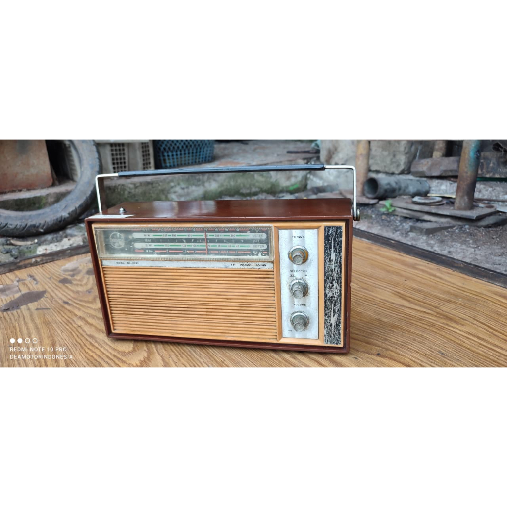 RADIO TELESONIC / RADIO VINTAGE / RADIO JADUL /56