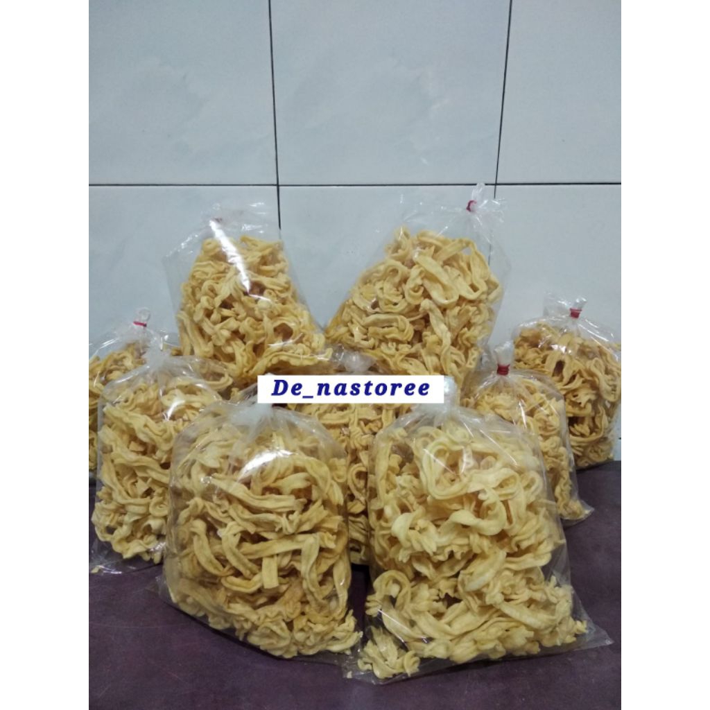 

Curut Keju Keriting / Cemilan Curut Keju / Snack Curut Keju / Snack Enak Rapuh Renyah Crunchy Crispy